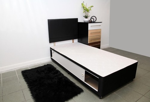 Short divan bed - short, in