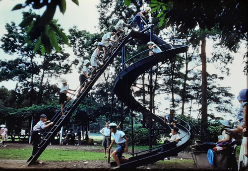 Large group kids - of,