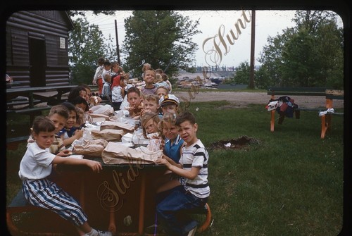 Kids boys girls picnic - kids, bench